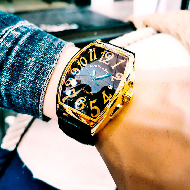 Orologio meccanico da uomo di  - Cartier Watch Tank recensione e prezzo